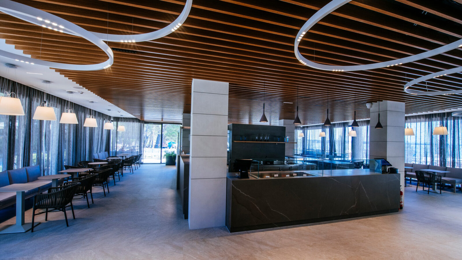 ventula_lounge_bar-hall