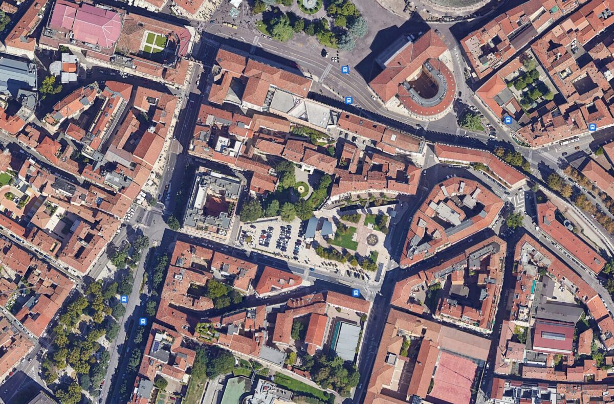 PIAZZA CITTADELLA VERONA IT